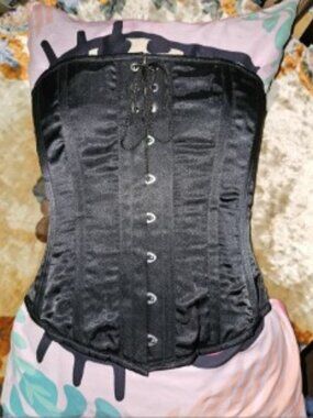 NWT 32" XXL Night Owl Steel boned tight lacing corset black handmade silk